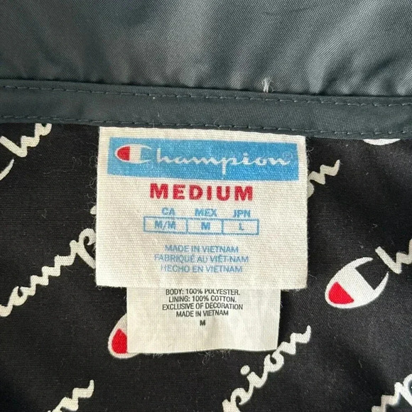 Champion Windbreaker Womens Medium Black Cropped Sporty Logo Spellout Jacket - Picture 15 of 16